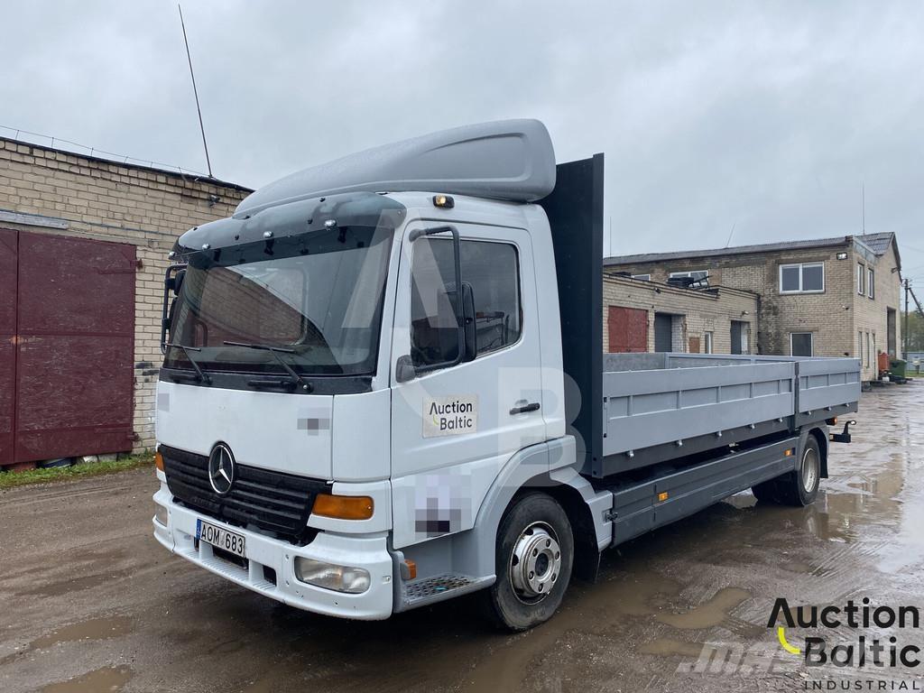 Mercedes-Benz 815 Flatbed/Dropside trucks