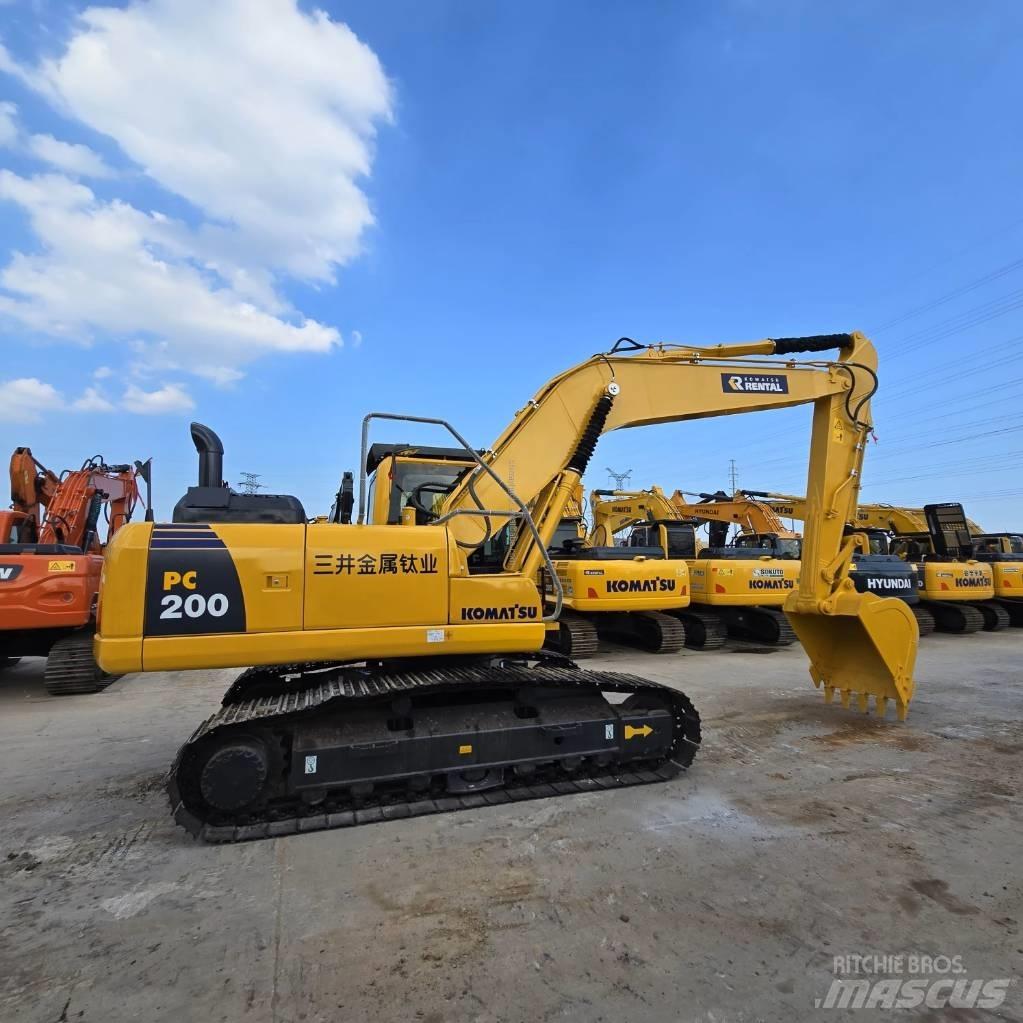 Komatsu PC 200-8 Crawler excavators