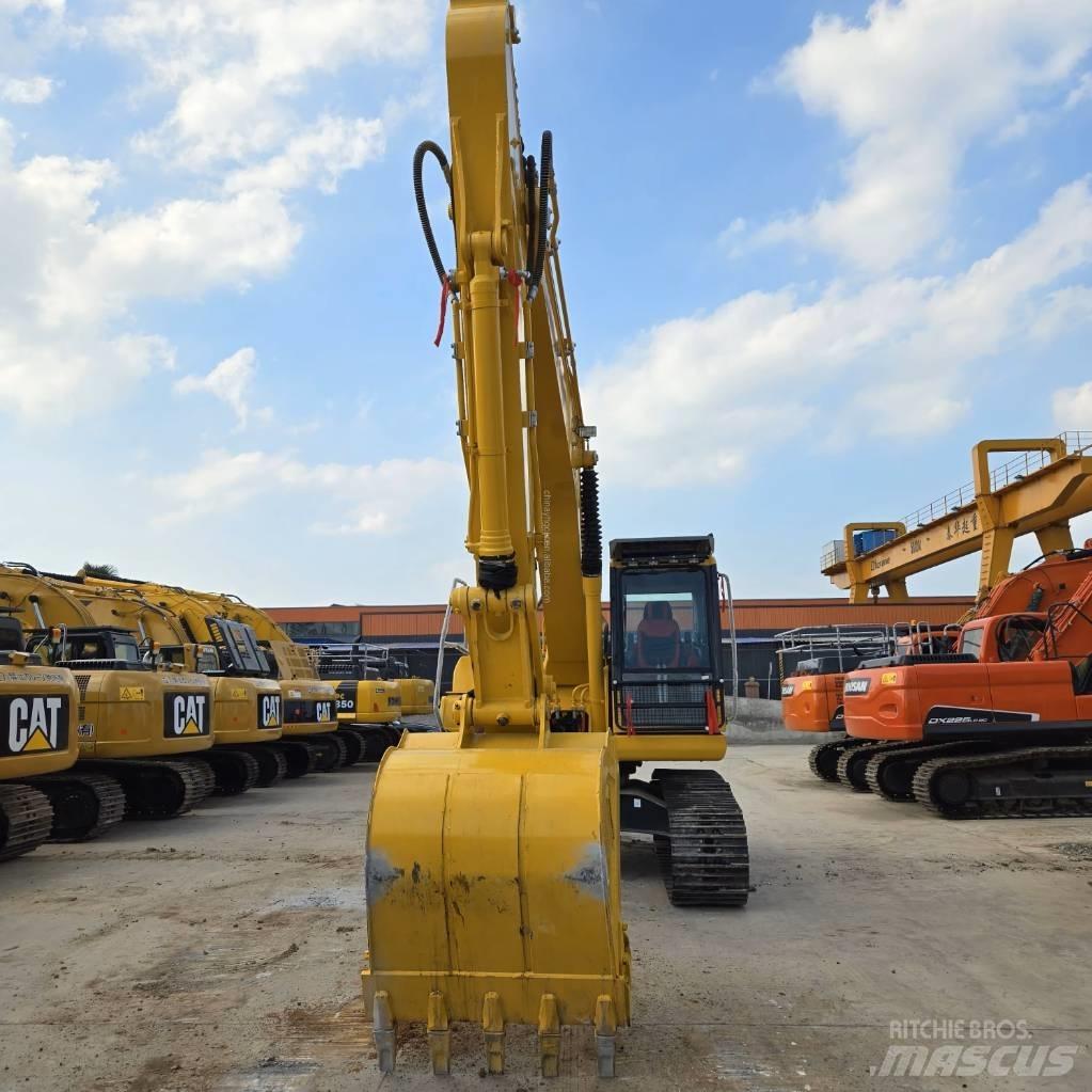 Komatsu PC 200-8 Crawler excavators