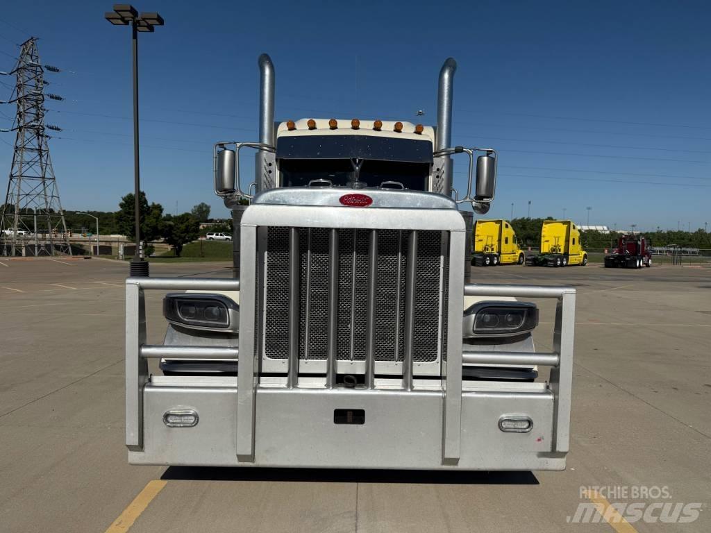 Peterbilt 389 Truck Tractor Units