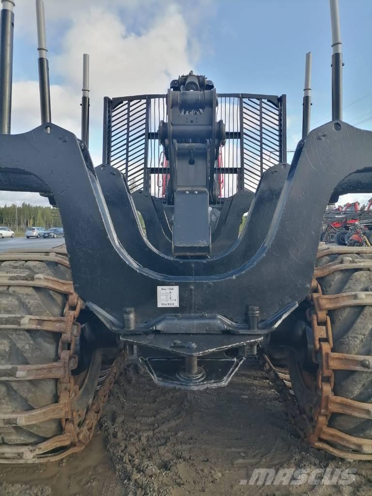 Komatsu 875 Forwarders