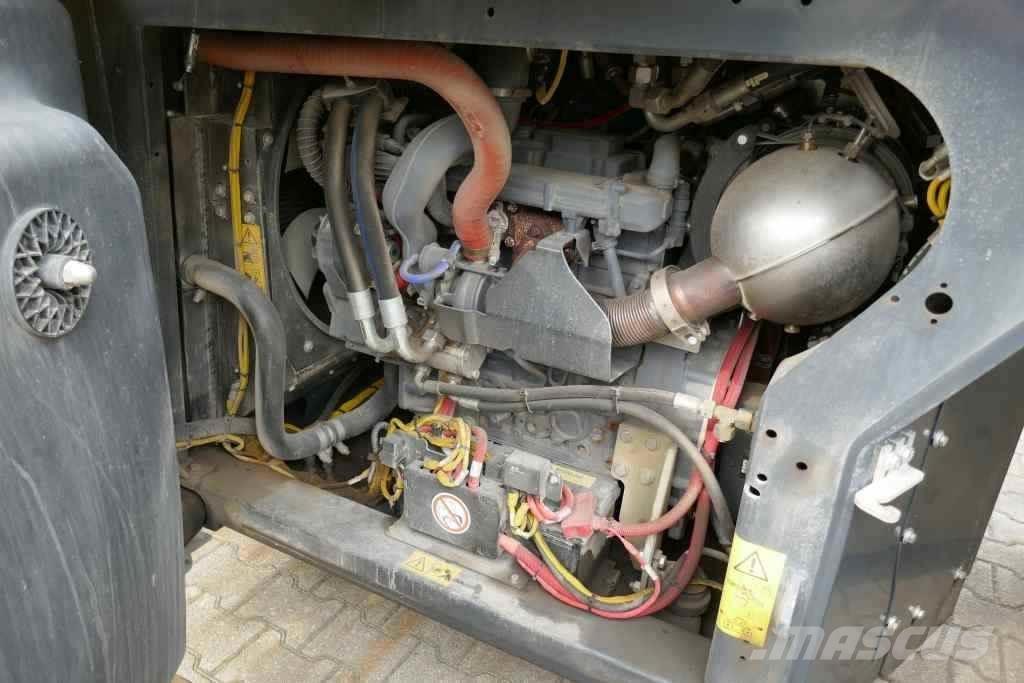 Bomag BW 174 AP-4v Twin drum rollers