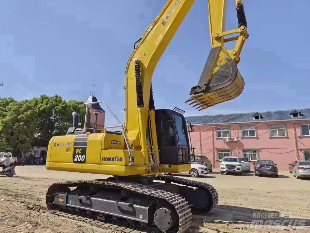 Komatsu PC 200-8 Crawler excavators