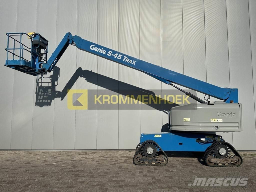 Genie S 45 Trax Telescopic boom lifts