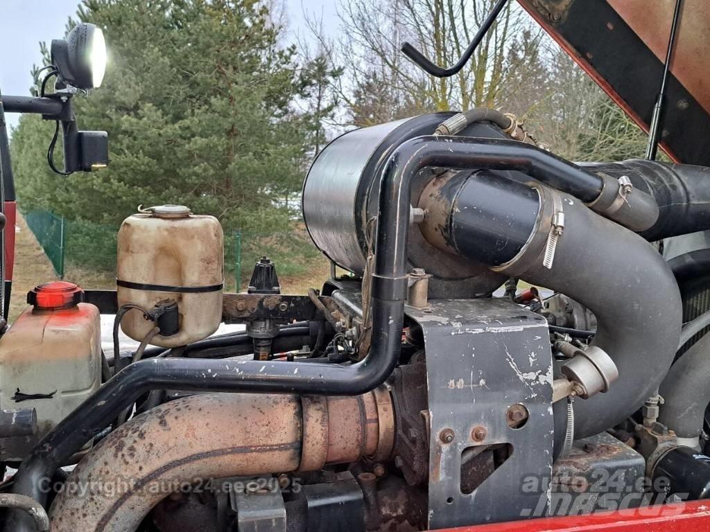 Case IH 7220 Tractors