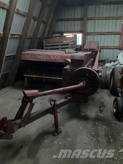 New Holland Hayliner Square balers