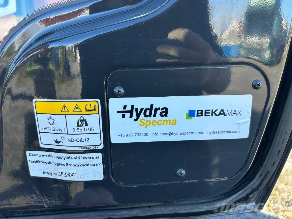 Hitachi ZX 135 US-7 Crawler excavators