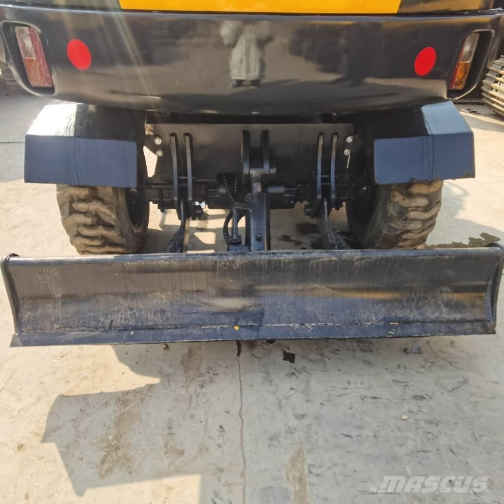 Hyundai R60W-9 Wheeled excavators