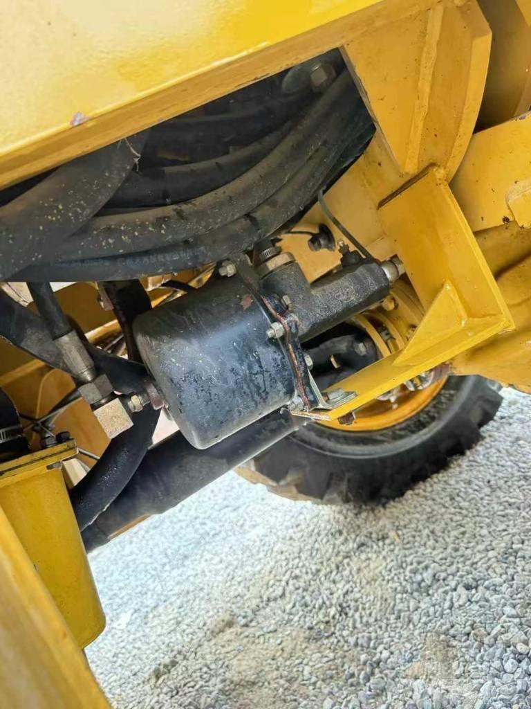 XCMG WZ 30-25 TLB's