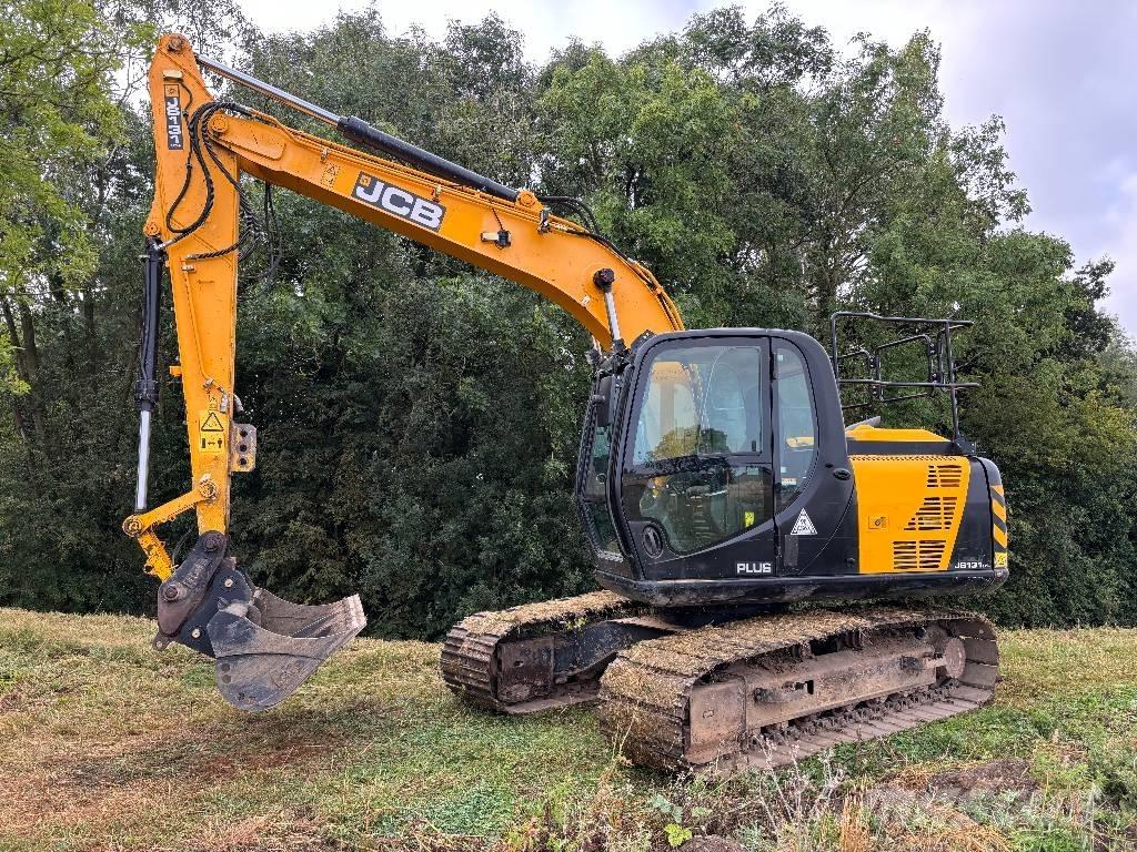 JCB JS 131 LC Crawler excavators