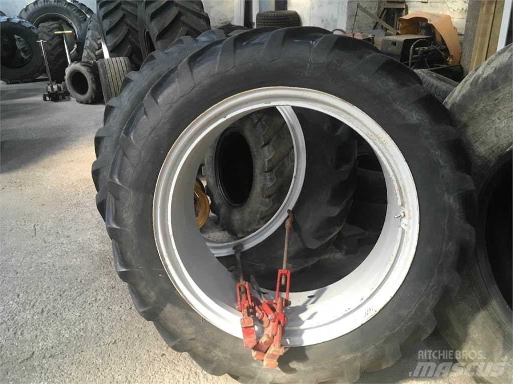  Tvillinghjul Tyres, wheels and rims