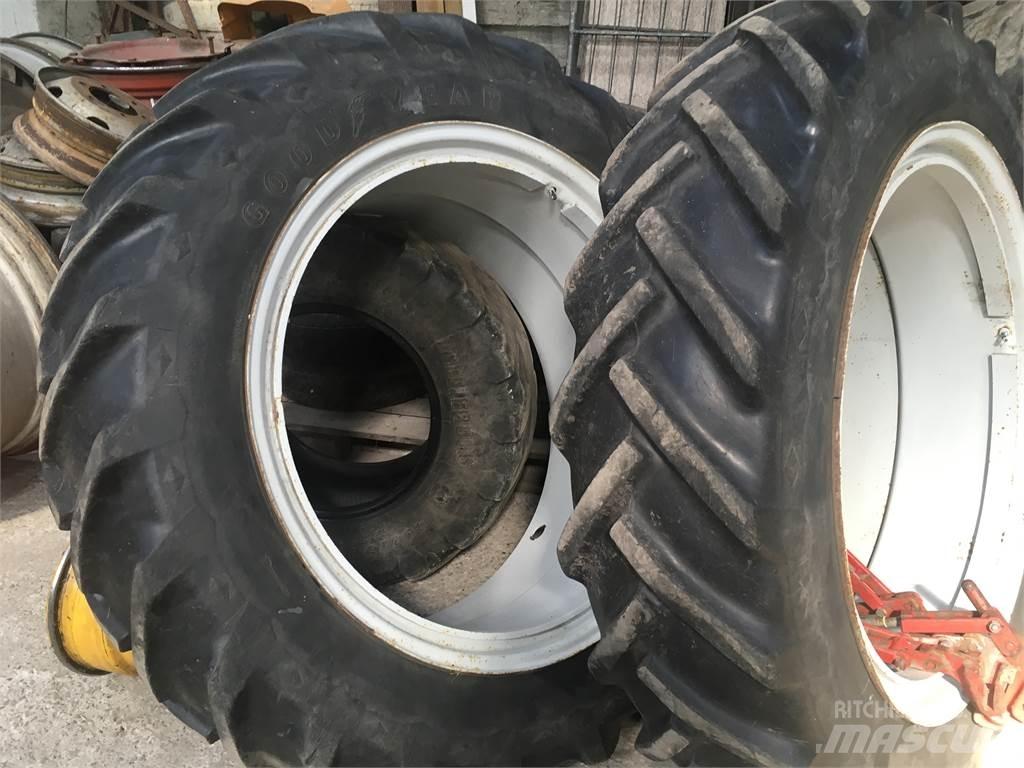  Tvillinghjul Tyres, wheels and rims