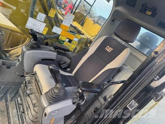 CAT 323 EL Crawler excavators