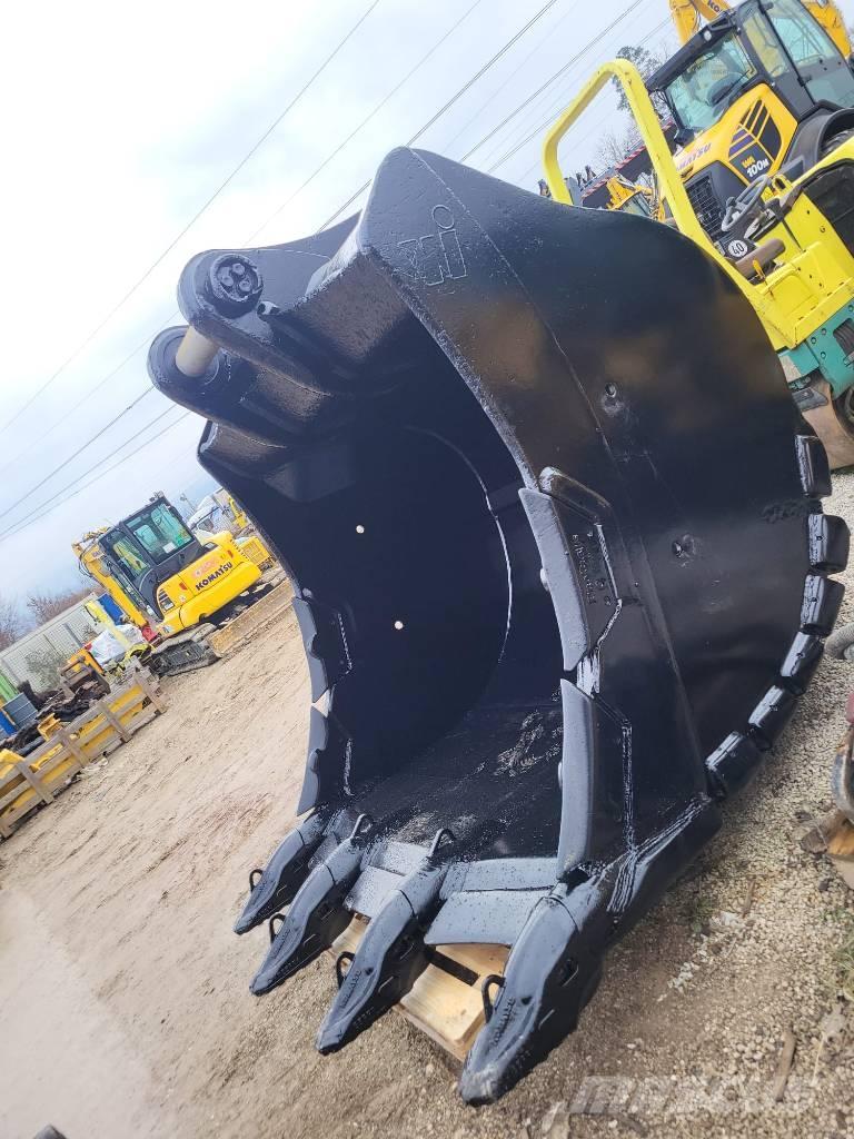 Komatsu Winkelbauer TLB's
