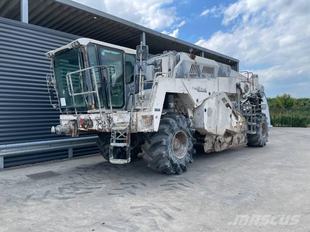 Wirtgen WR 240I Asphalt recyclers