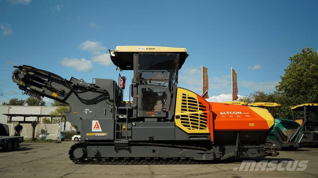Bomag BMF 2500 S Asphalt pavers