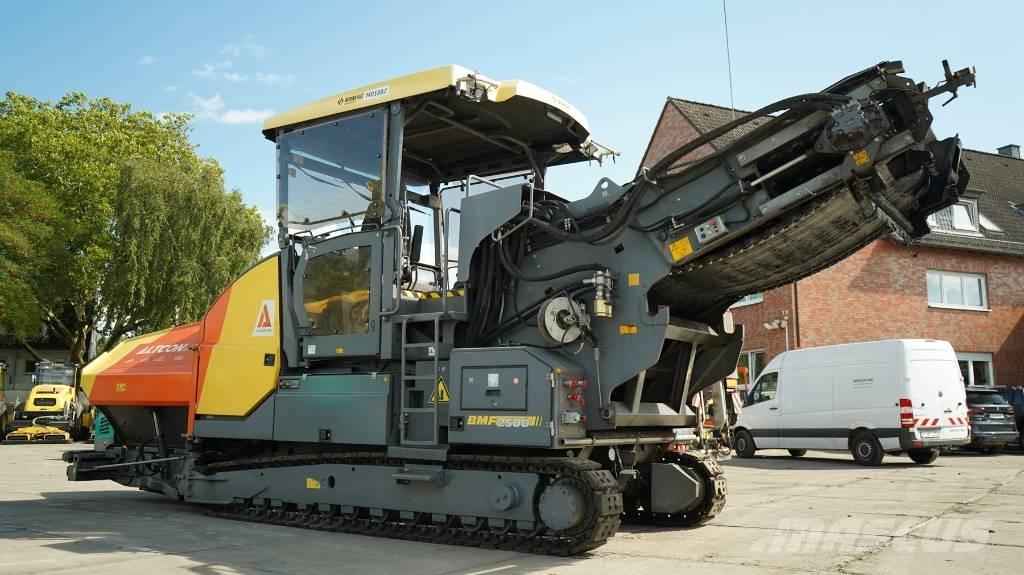 Bomag BMF 2500 S Asphalt pavers