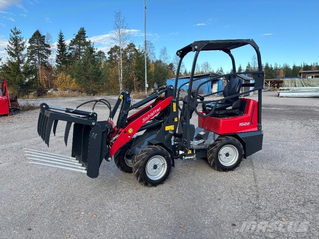 Schäffer 1622 Multi purpose loaders