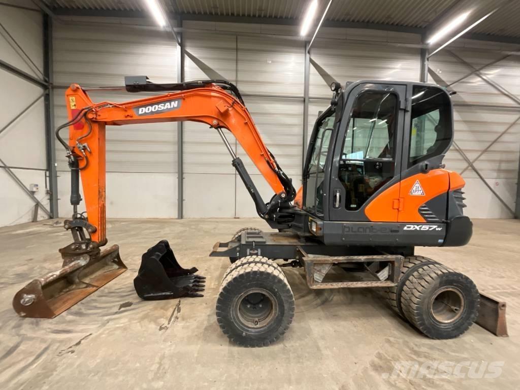 Doosan DX 57 W-5 Wheeled excavators