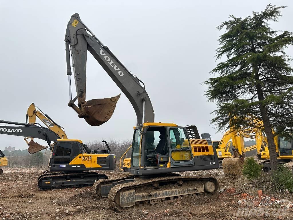 Volvo EC210D Crawler excavators