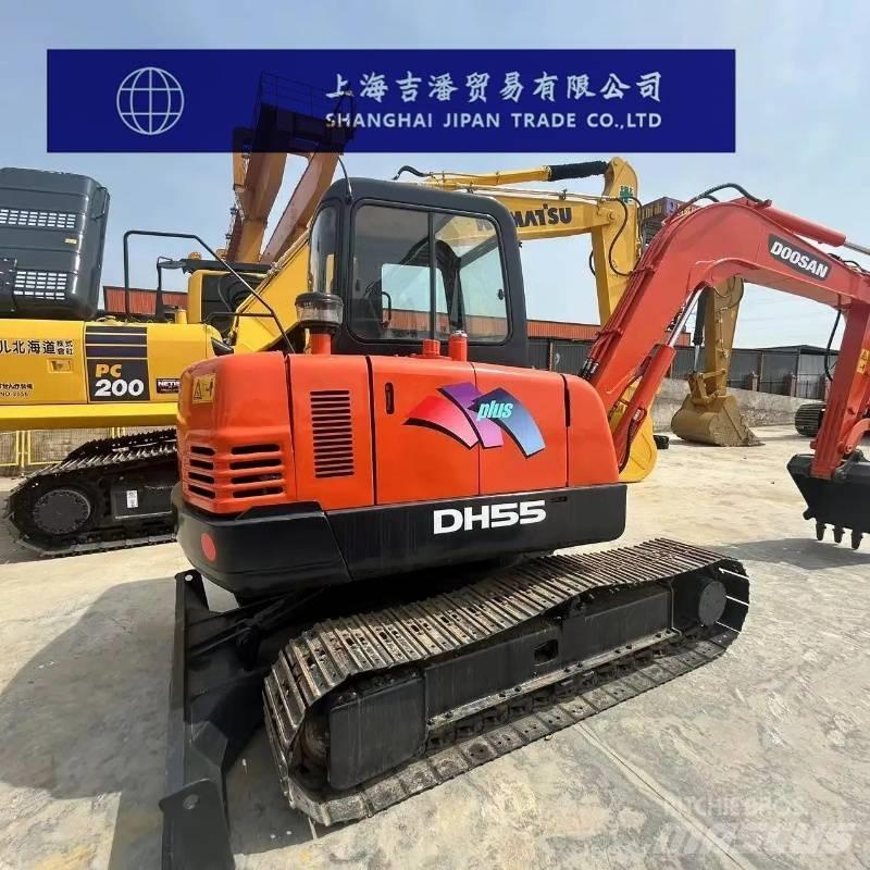 Doosan DH 55 Mini excavators < 7t