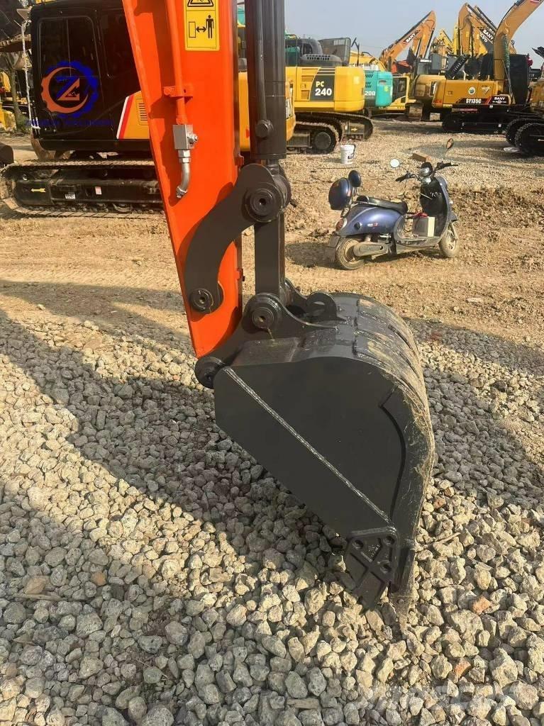 Doosan DX 60 Mini excavators < 7t
