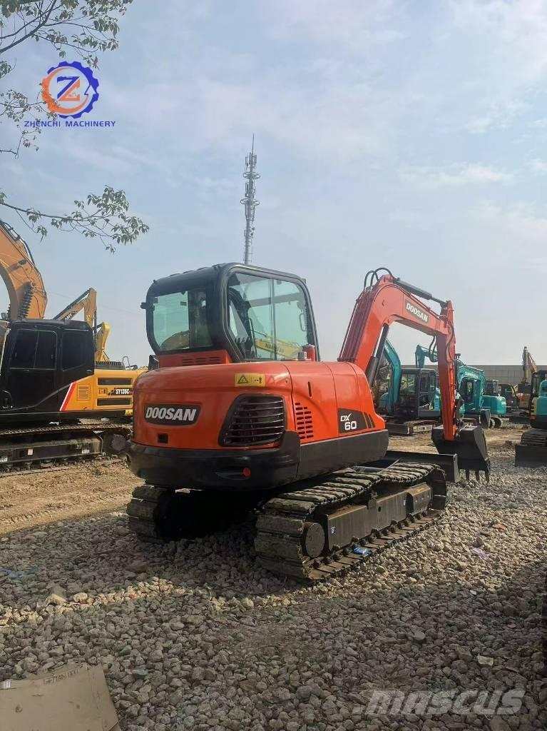 Doosan DX 60 Mini excavators < 7t