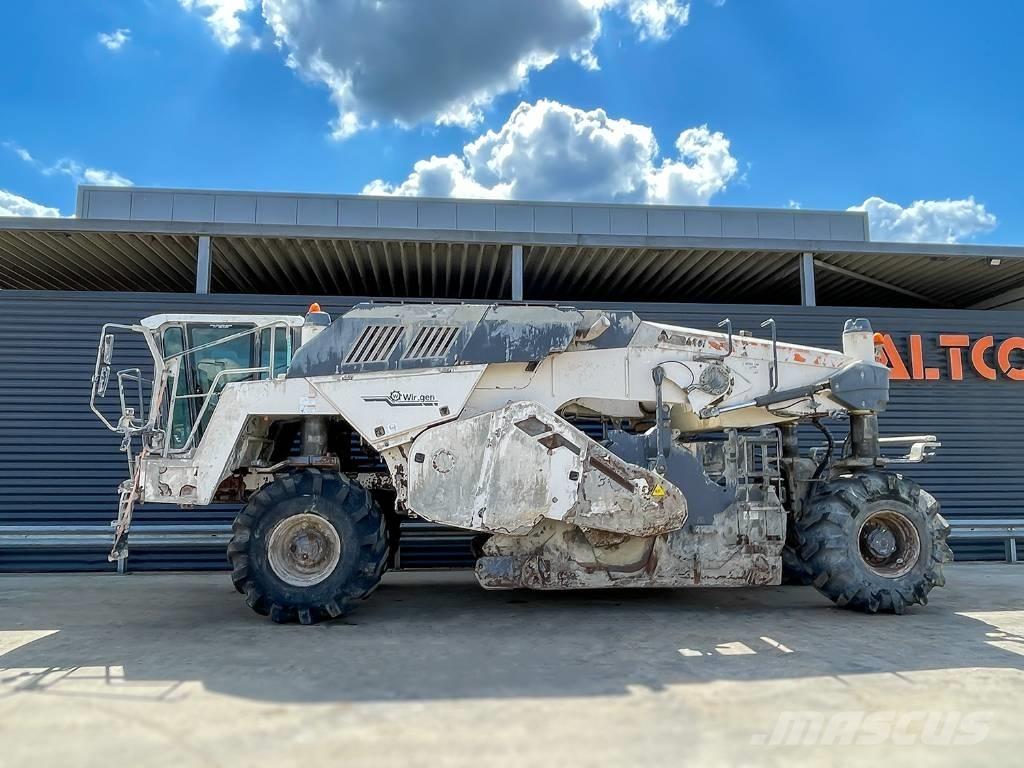 Wirtgen WR 240I Asphalt recyclers