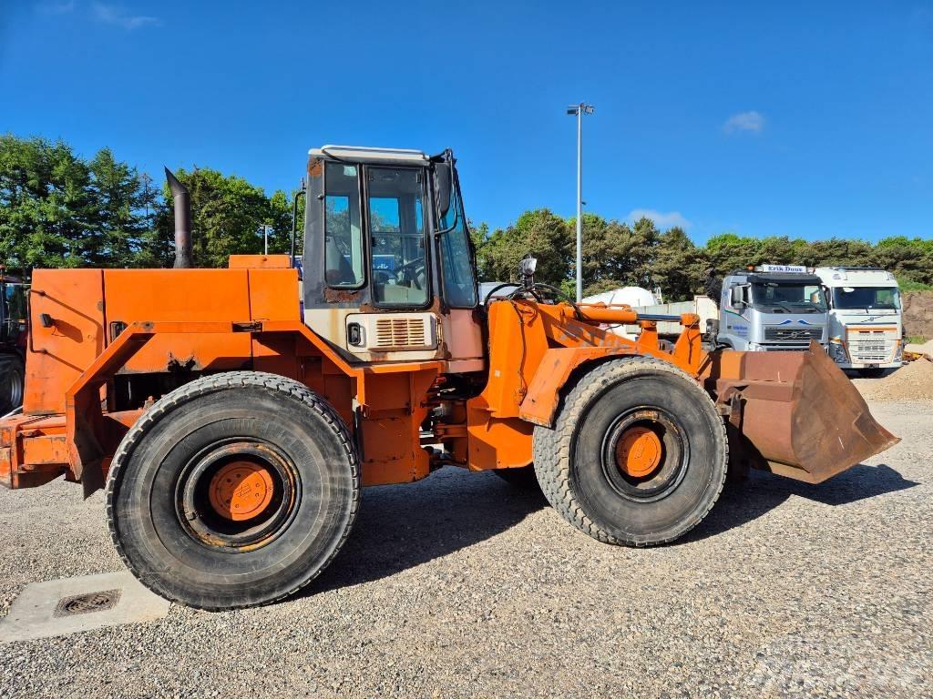 Hitachi FR 130 Wheel loaders