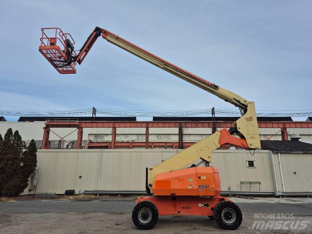 JLG 800 AJ Articulated boom lifts