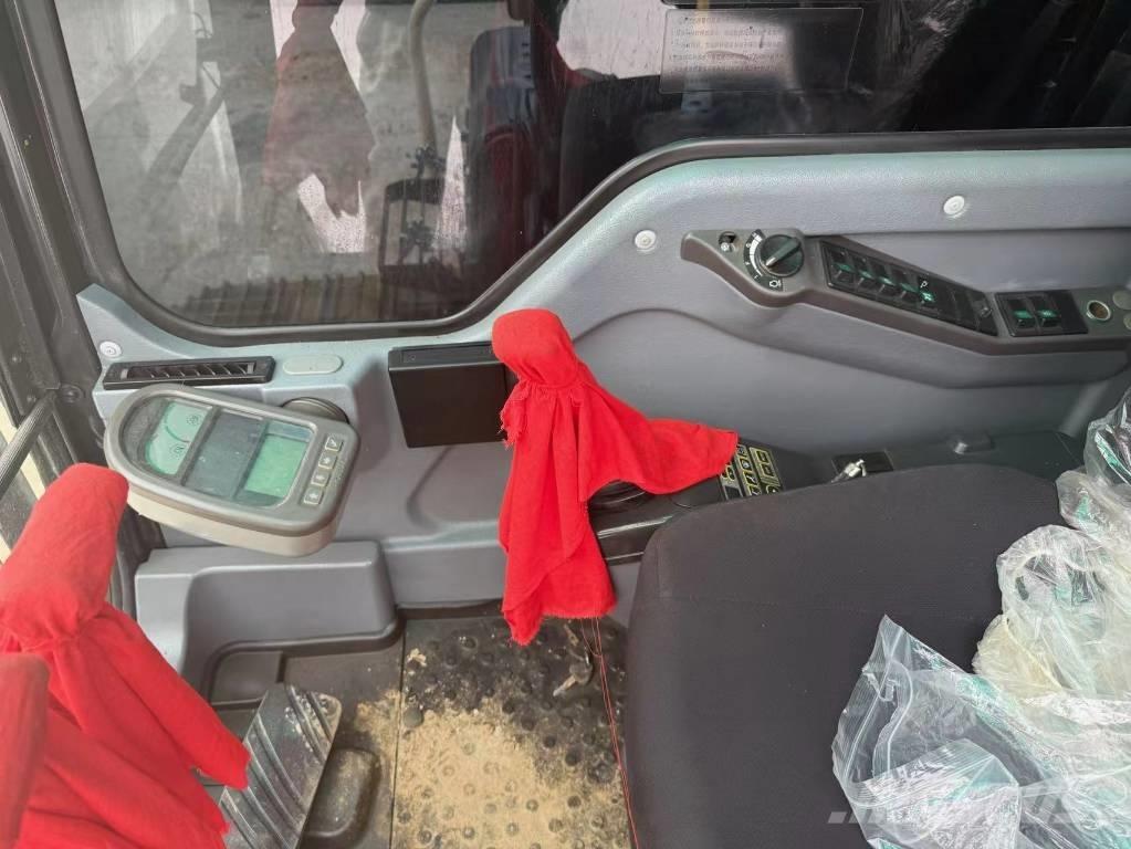 Volvo 140 Crawler excavators