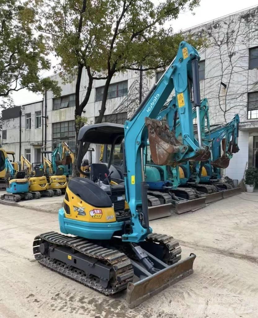Kubota 25 Mini excavators < 7t