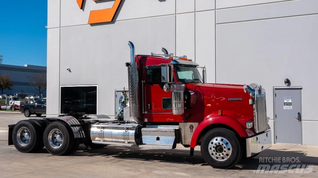 Kenworth W 900 Truck Tractor Units