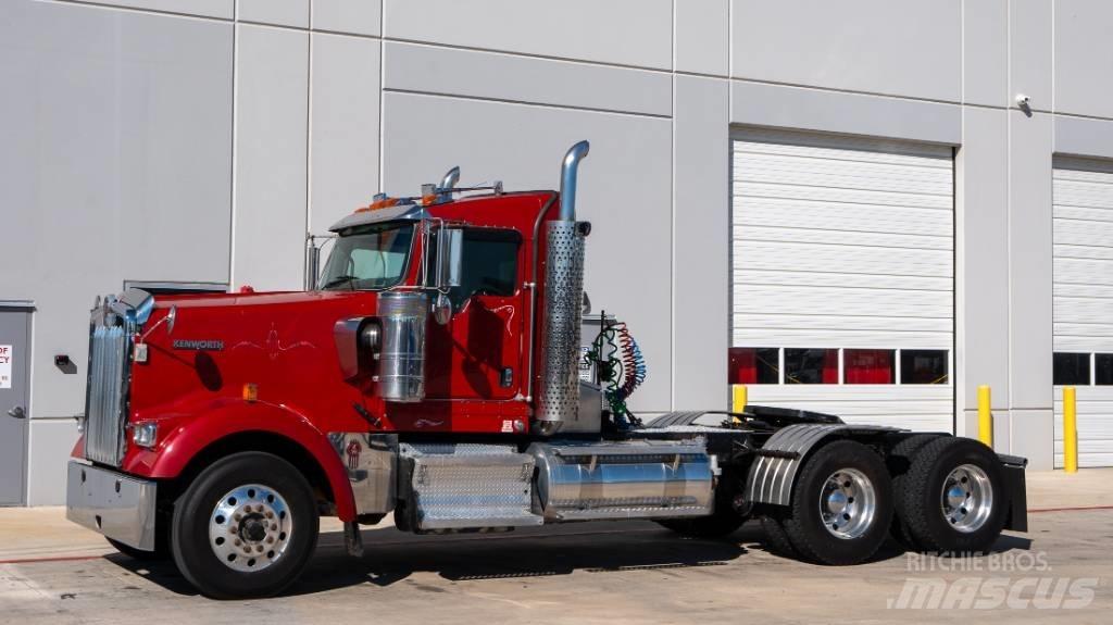 Kenworth W 900 Truck Tractor Units