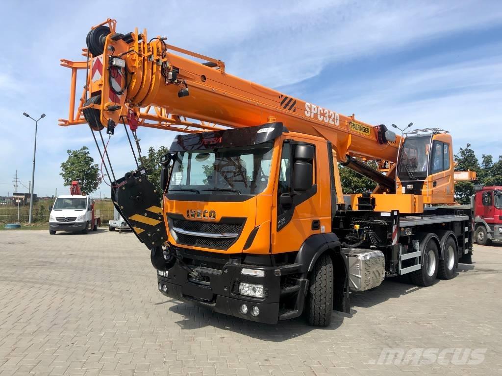 TCM 100 SP Tracked cranes
