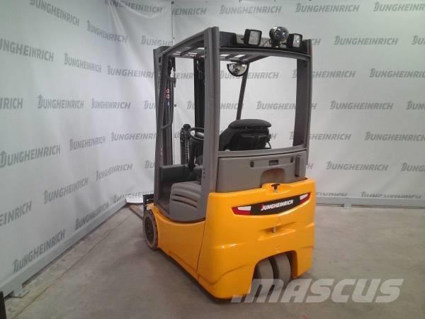 Jungheinrich EFG 215 Electric forklift trucks