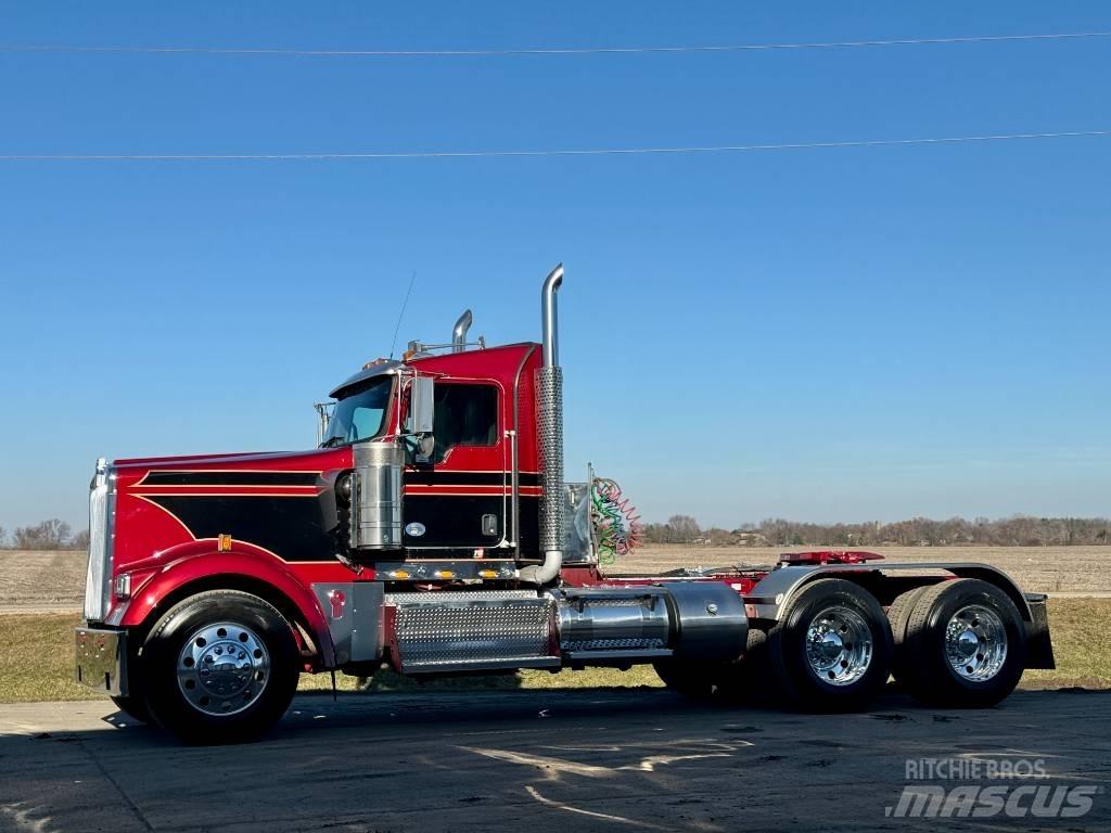 Kenworth W900 Truck Tractor Units