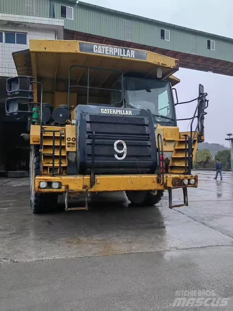 CAT 777E Articulated Haulers