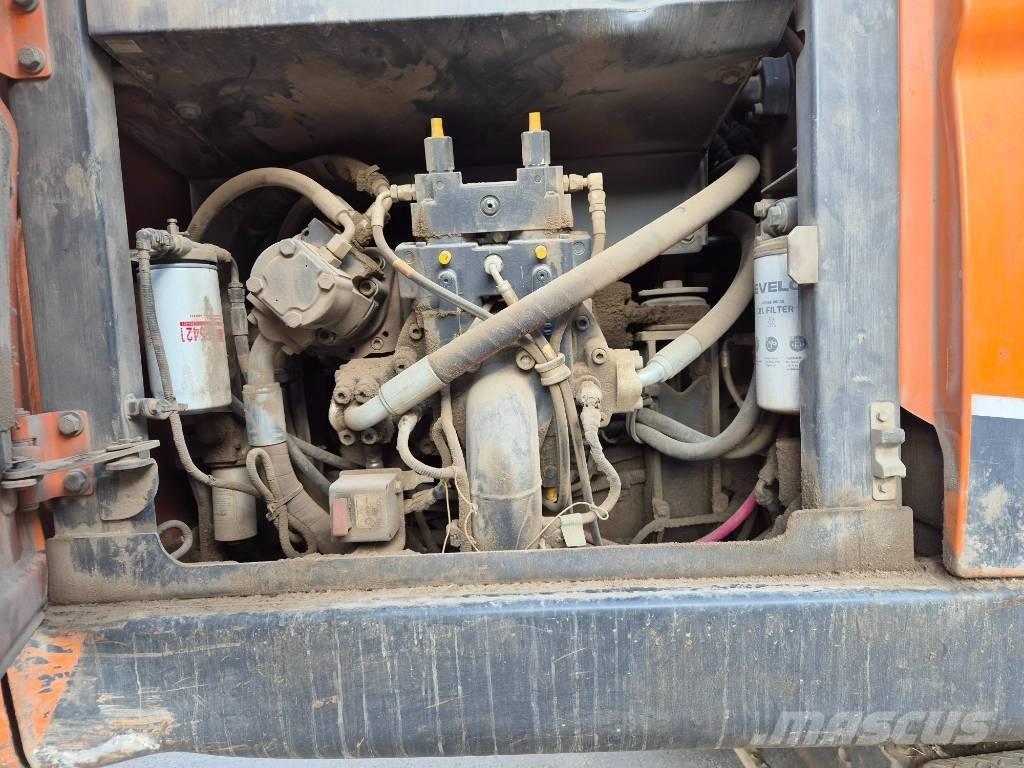 Doosan DX 210 W Wheeled excavators