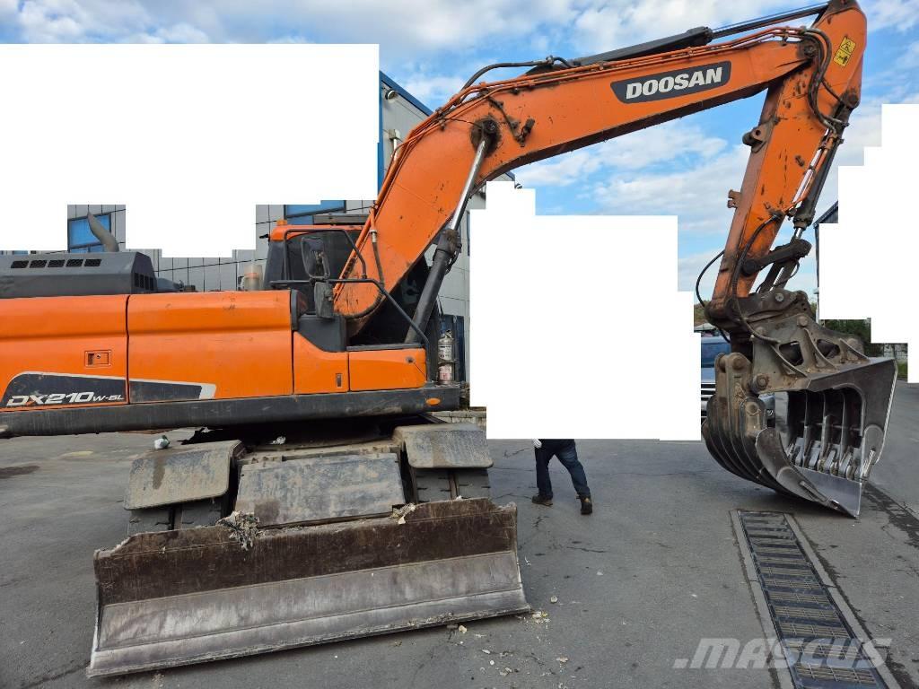 Doosan DX 210 W Wheeled excavators