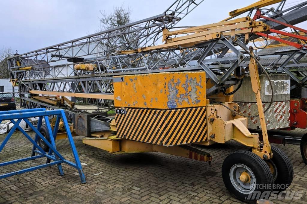 Potain GMH 519 Self erecting cranes