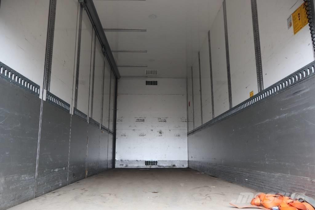 Volvo FM Serie 2595 Van Body Trucks