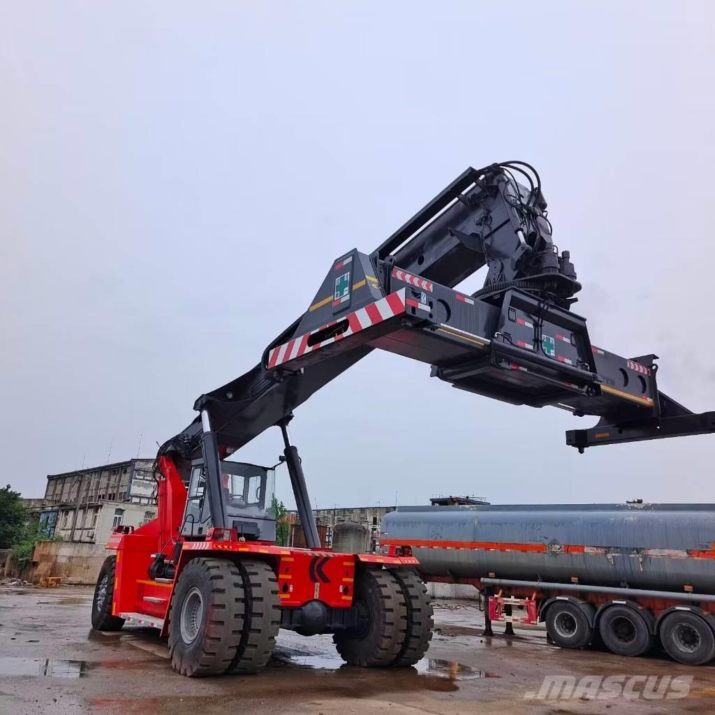 Kalmar DRF 450 Reachstackers