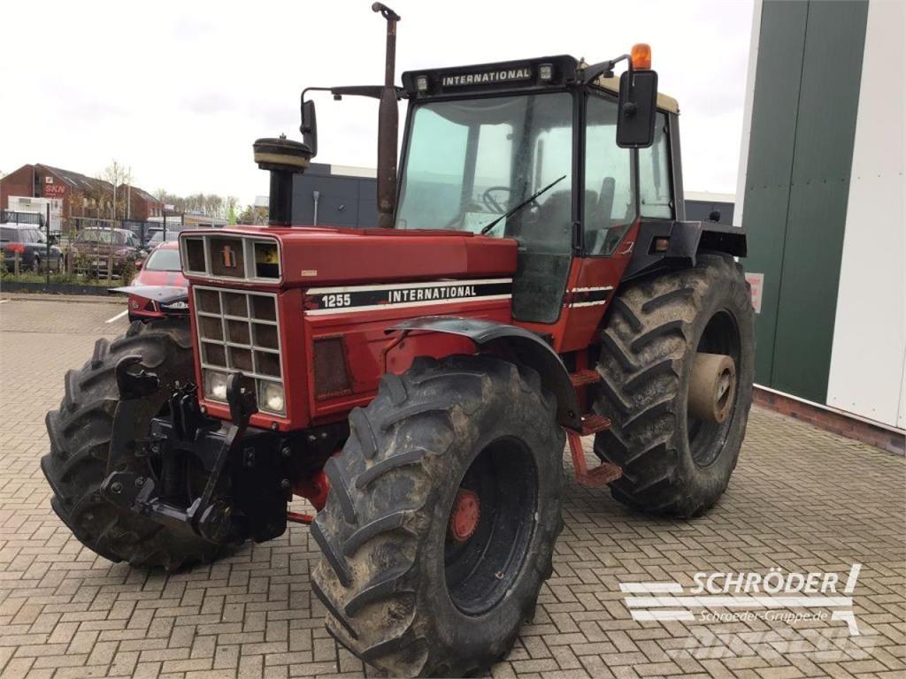 Case IH 1255 Tractors
