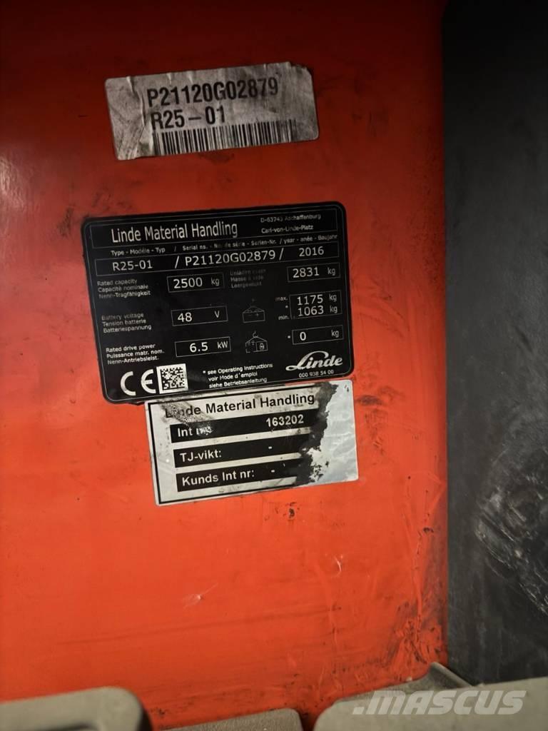 Linde R 25 Reach truck