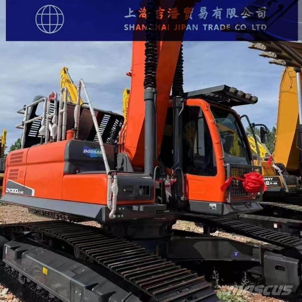 Doosan DX 300 Crawler excavators