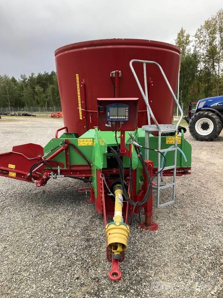 Strautmann 1401 Mixer feeders