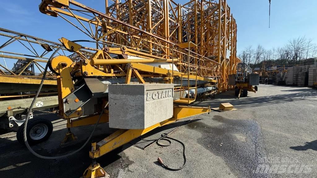 Potain HD 26 A Self erecting cranes