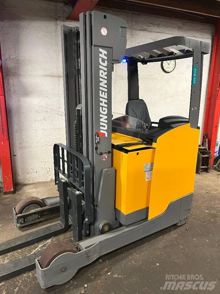 Jungheinrich ETM 325 Reach truck