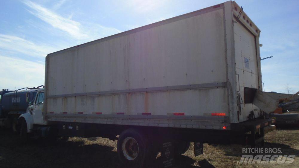 International 4900 Containerframe/Skiploader trucks